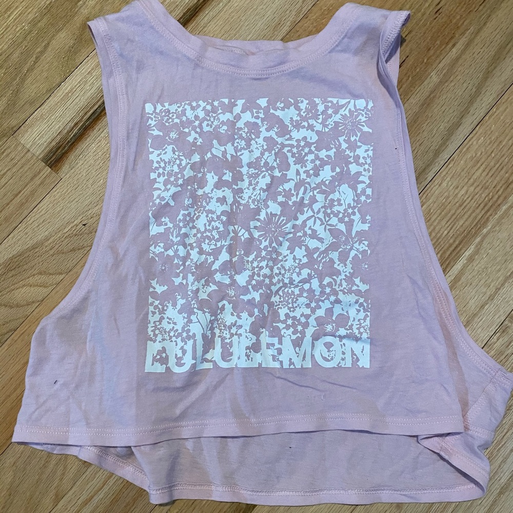 Lululemon cropped tank top!